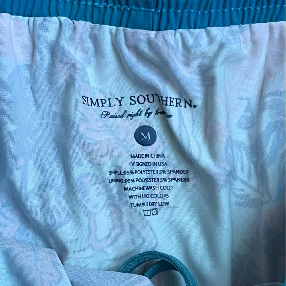 Simply Southern men’s swim trunks size medium. 1400